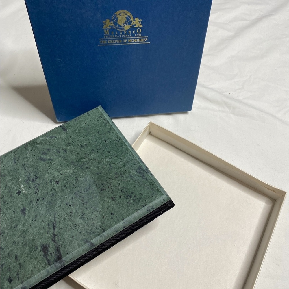 The Keeper of Memories Photo Album – Melannco International